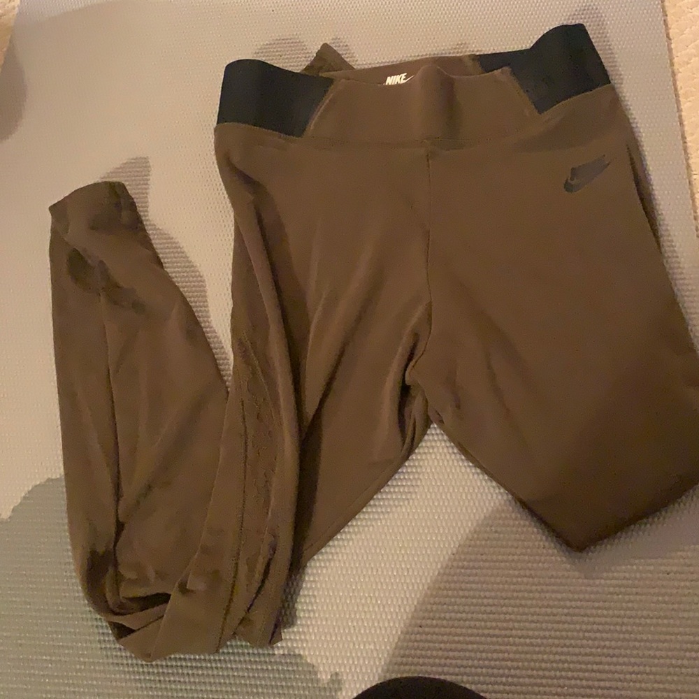Nike leggings with leopard mesh